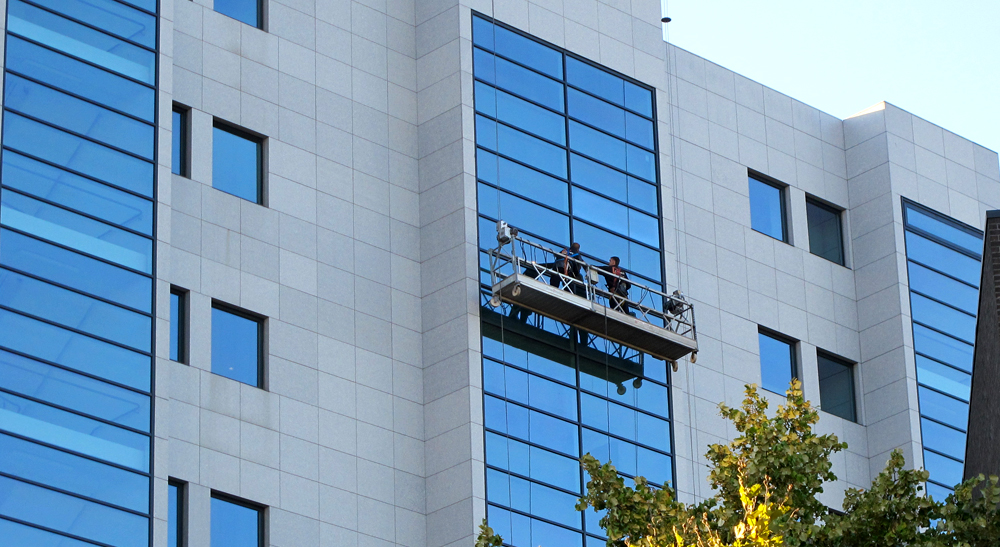 Carro window cleaning